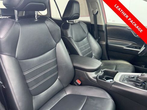 Certified 2022 Toyota RAV4 XLE Premium image 6