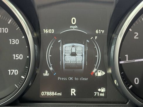 Used 2016 Land Rover Range Rover Sport SE AWD/4WD image 2