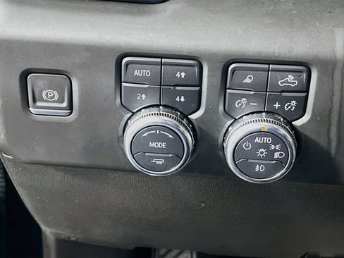 Used 2024 GMC Sierra 1500 Denali w/ Denali Reserve Package AWD/4WD image 28