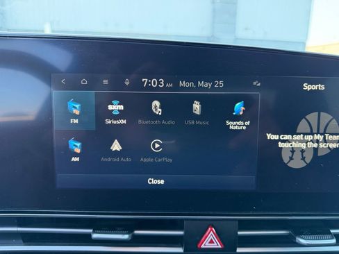 Used 2023 Hyundai Elantra SEL w/ Convenience Package FWD image 11