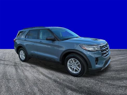 New 2026 Ford Explorer Active w/ Active Comfort Package RWD image 2