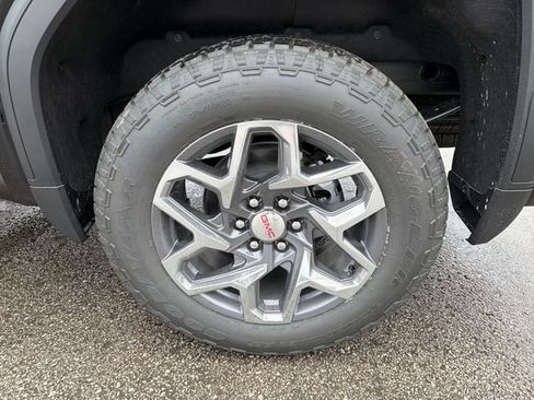 New 2026 GMC Sierra 1500 SLE w/ Preferred Package AWD/4WD image 25