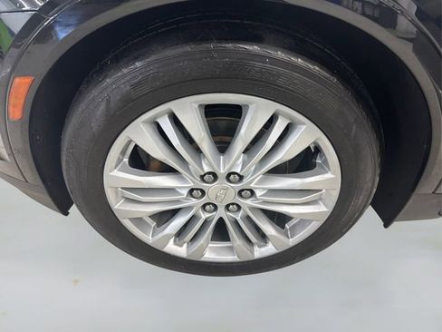 Used 2018 Cadillac XT5 Premium Luxury image 19