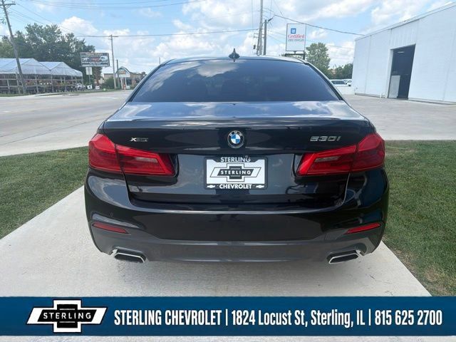 Used 2018 BMW 530i xDrive AWD/4WD image 4