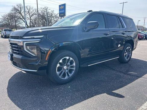 New 2026 Chevrolet Tahoe LS w/ LPO, Dark Essentials Package AWD/4WD image 9