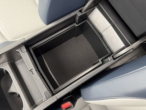 Used 2023 Subaru Solterra AWD image 28