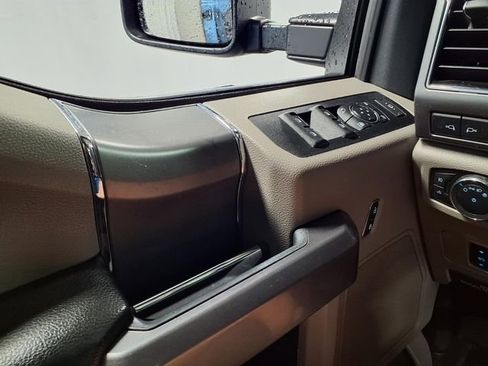 Used 2022 Ford F250 XLT w/ Black Appearance Package AWD/4WD image 21
