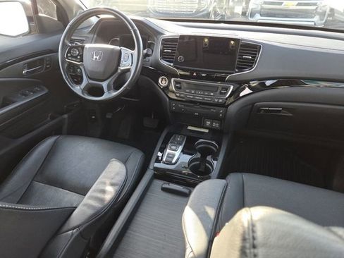Used 2021 Honda Pilot Elite image 32