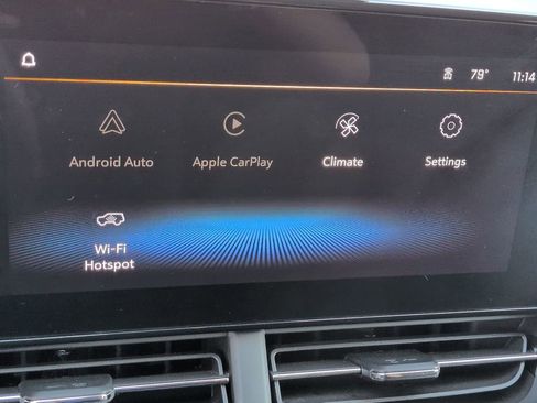 Certified 2025 Chevrolet Trax LT image 16