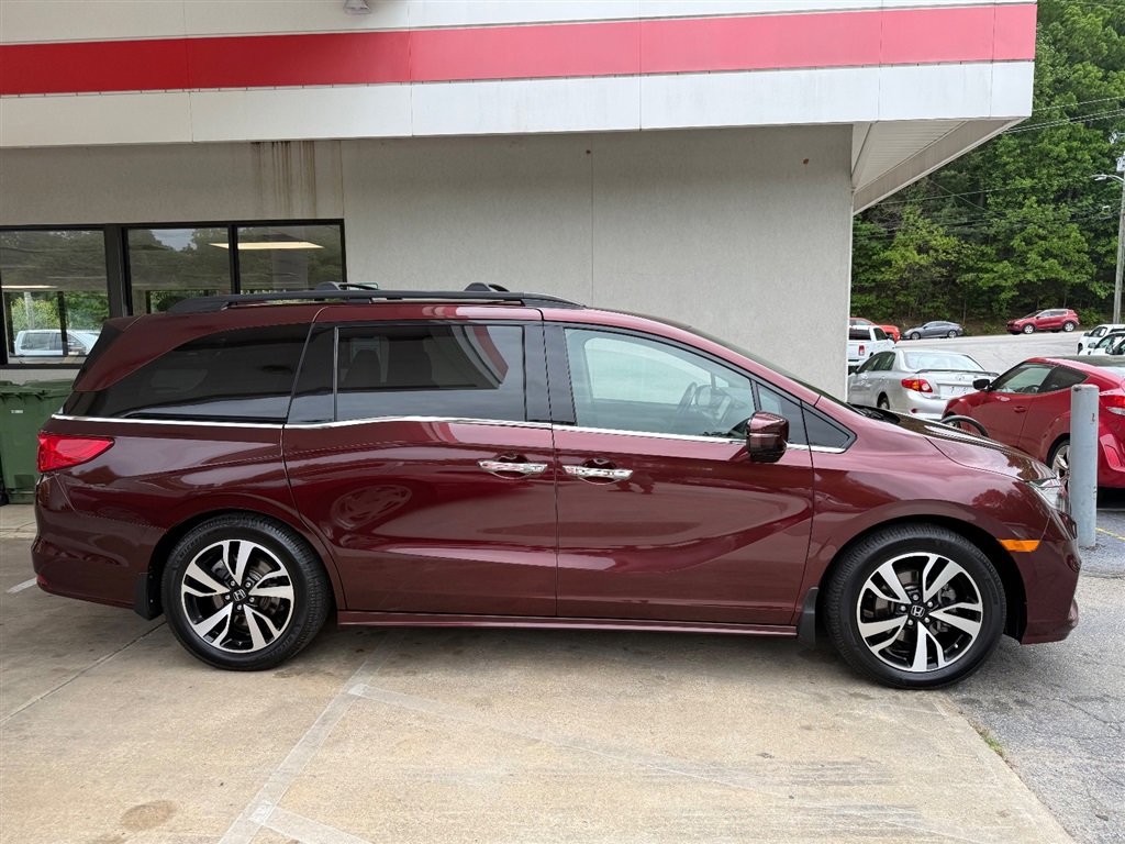 Used 2020 Honda Odyssey Elite image 2