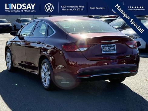Used 2015 Chrysler 200 Limited image 4