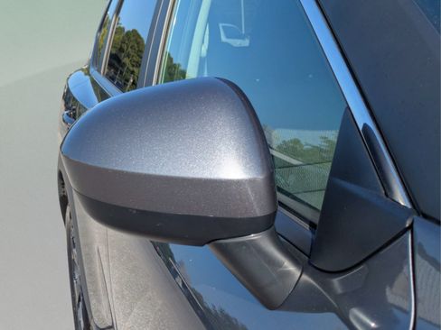 Used 2026 Nissan Rogue SV FWD image 29