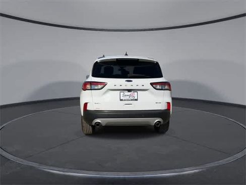 Used 2022 Ford Escape SEL image 7