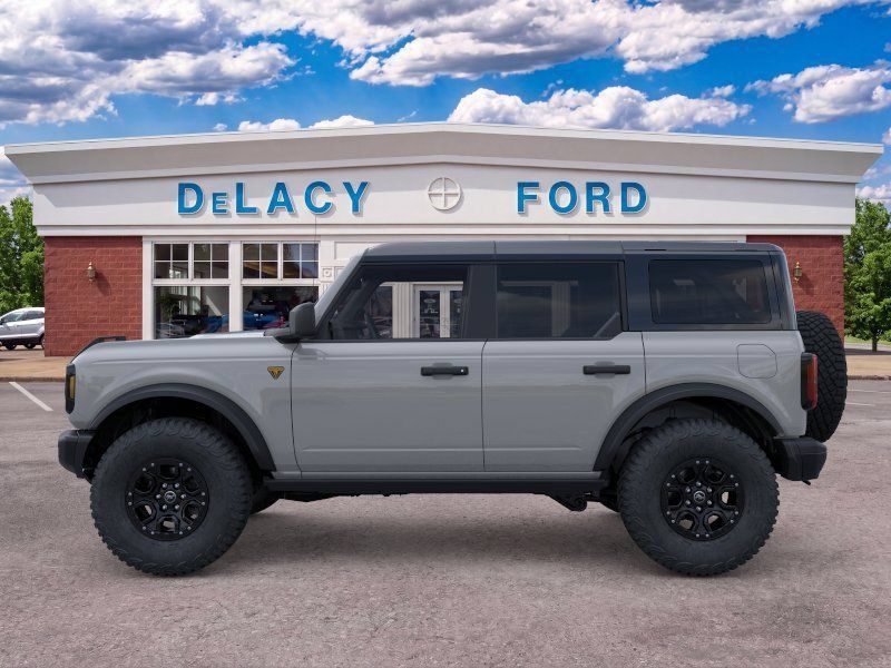 New 2026 Ford Bronco Badlands w/ Sasquatch Package AWD/4WD image 3