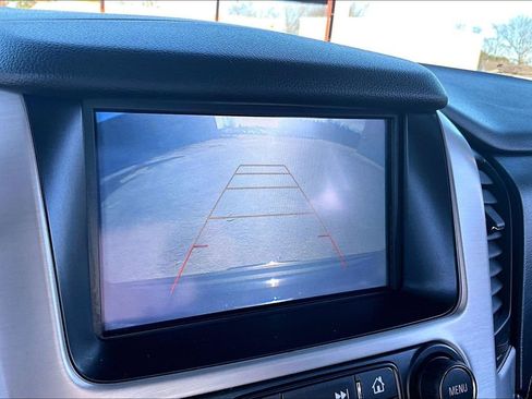 Used 2018 GMC Yukon SLT w/ Premium Edition image 14