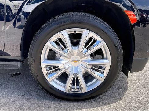 Used 2023 Chevrolet Tahoe High Country w/ Premium Package AWD/4WD image 12
