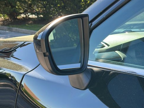 Certified 2023 Nissan Pathfinder S image 10