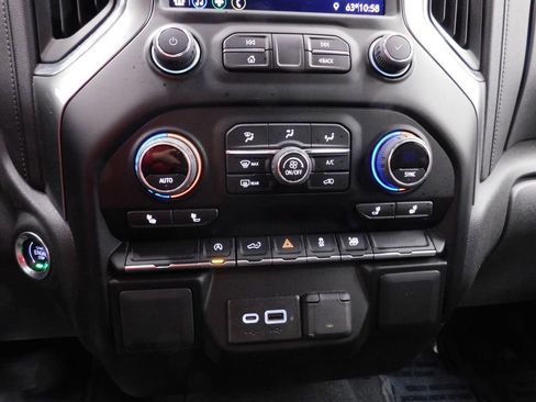 Used 2022 Chevrolet Silverado 1500 LT image 30