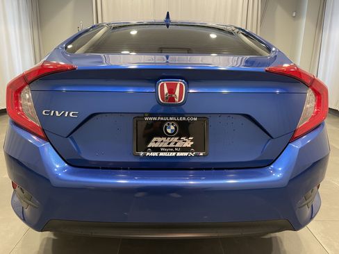 Used 2018 Honda Civic EX image 6