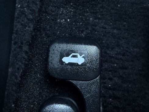 Used 2023 Hyundai Elantra SEL image 8