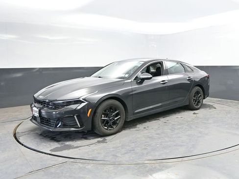 Used 2025 Kia K5 LXS FWD image 5