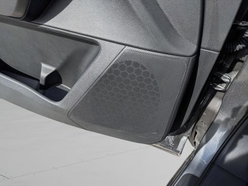 Used 2024 Nissan Pathfinder SL w/ Black Appearance Package image 24