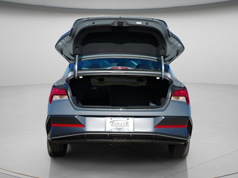 New 2026 Hyundai Elantra SEL Sport Premium FWD image 12
