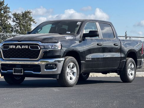 New 2026 RAM 1500 Big Horn AWD/4WD image 7