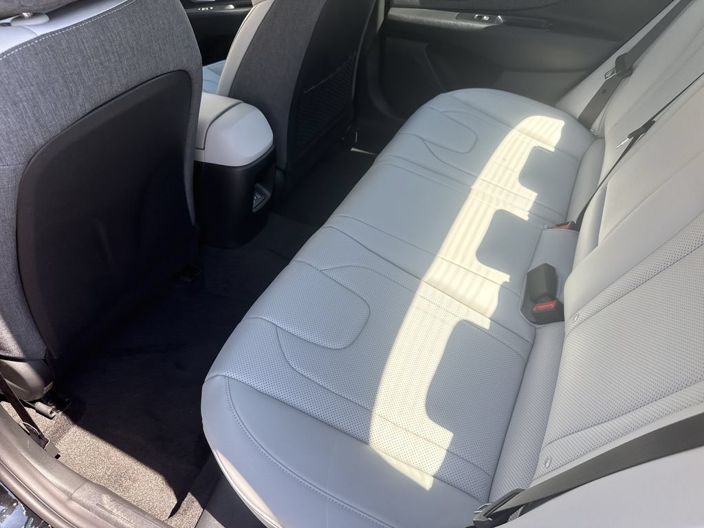 New 2026 Hyundai Elantra Limited FWD image 29