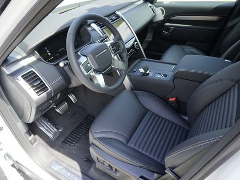 New 2026 Land Rover Discovery Dynamic SE AWD/4WD image 18