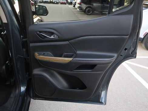 Used 2019 GMC Acadia Denali w/ Technology Package image 13