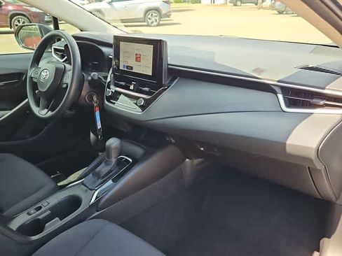 Used 2026 Toyota Corolla LE FWD image 19