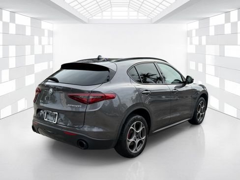 Used 2023 Alfa Romeo Stelvio Sprint RWD image 7