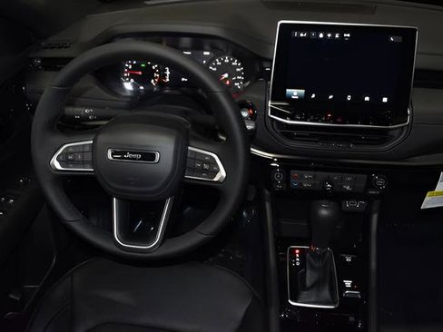 New 2026 Jeep Compass Latitude AWD/4WD image 11
