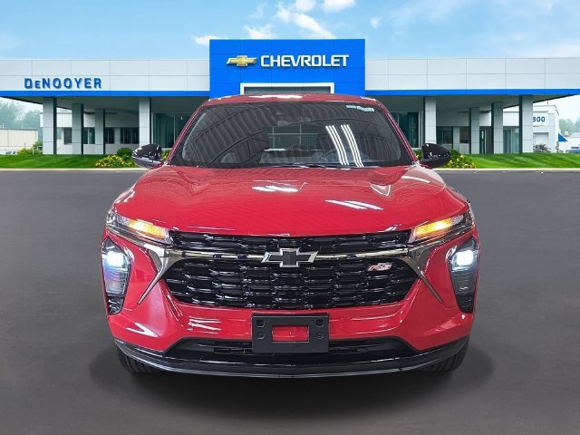 New 2026 Chevrolet Trax RS w/ Driver Confidence Package FWD image 3
