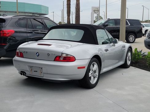 Used 2000 BMW Z3 2.5i RWD image 5