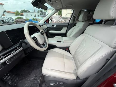 Used 2024 Hyundai Santa Fe SEL AWD/4WD image 14