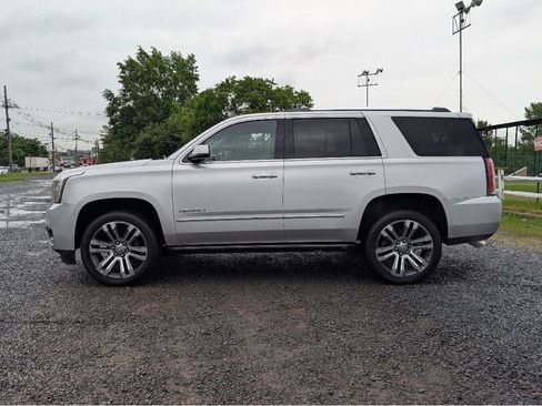 Used 2018 GMC Yukon Denali w/ Denali Ultimate Package AWD/4WD image 9