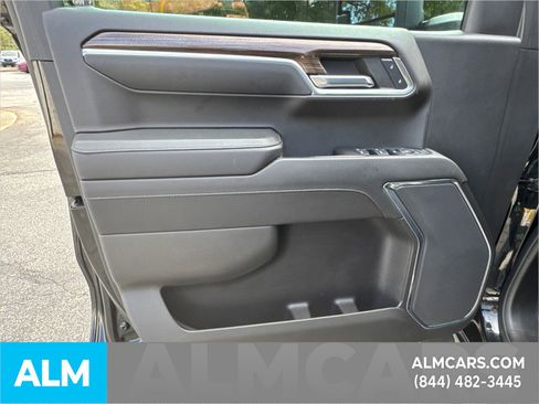 Used 2023 Chevrolet Silverado 1500 LT Trail Boss image 11