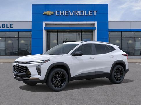 New 2026 Chevrolet Trax ACTIV image 2