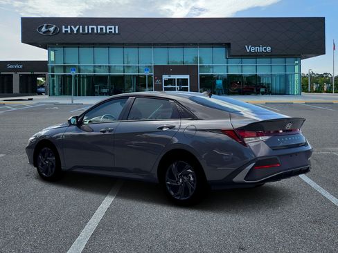 New 2026 Hyundai Elantra Sport FWD image 4