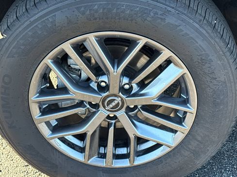 Certified 2025 Nissan Rogue S image 9