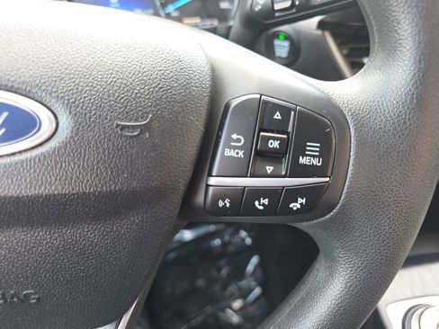 Used 2022 Ford Escape SE FWD image 11