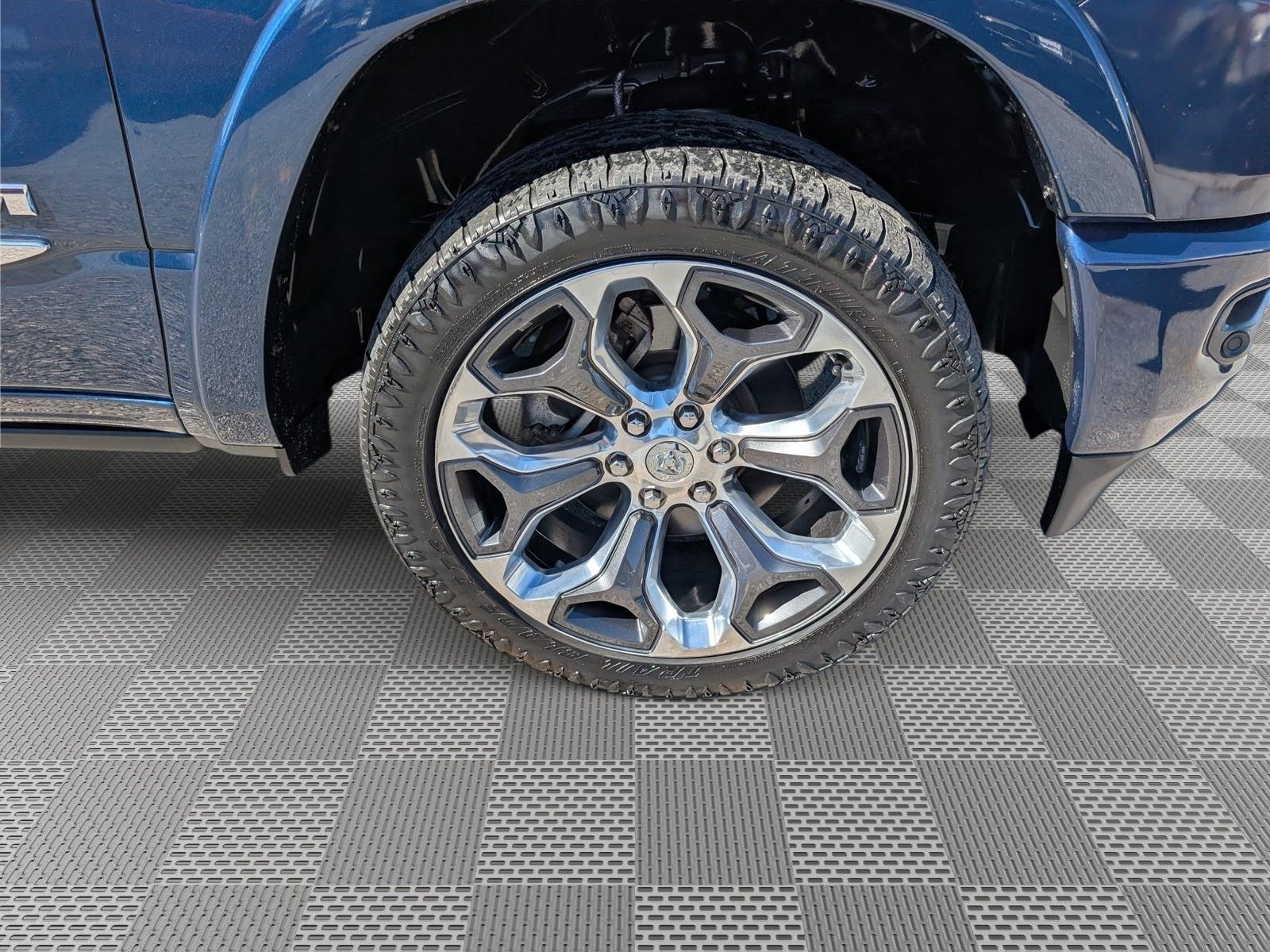 Used 2020 RAM 1500 Limited AWD/4WD image 9