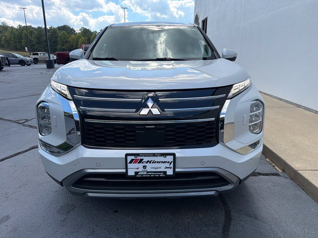Used 2025 Mitsubishi Outlander SE AWD/4WD image 5