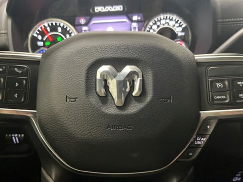 Used 2021 RAM 2500 Laramie w/ Night Edition AWD/4WD image 15