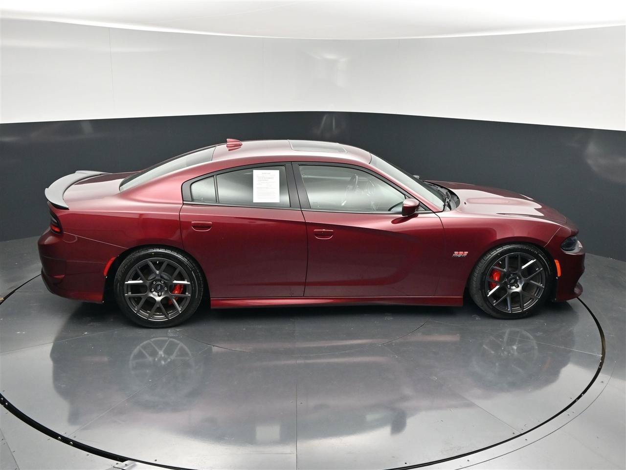Used 2017 Dodge Charger R/T Scat Pack w/ Technology Group RWD image 24