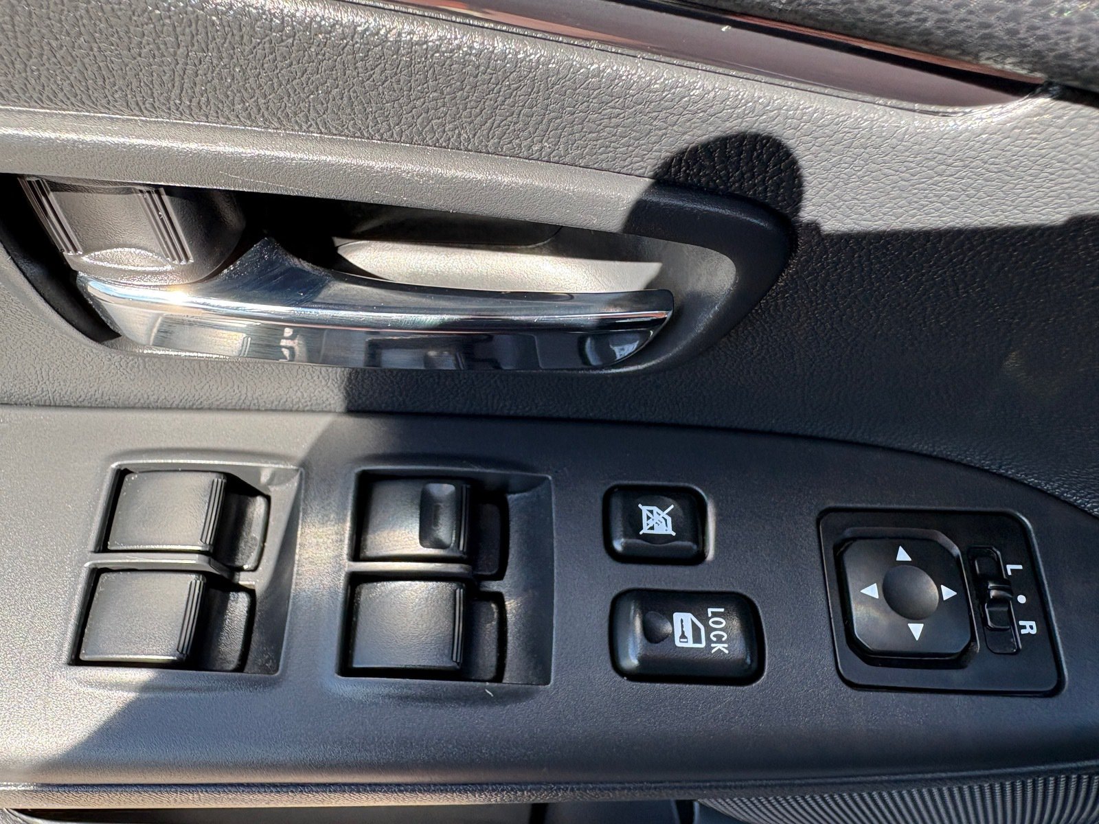 Used 2025 Mitsubishi Outlander Sport AWD image 14