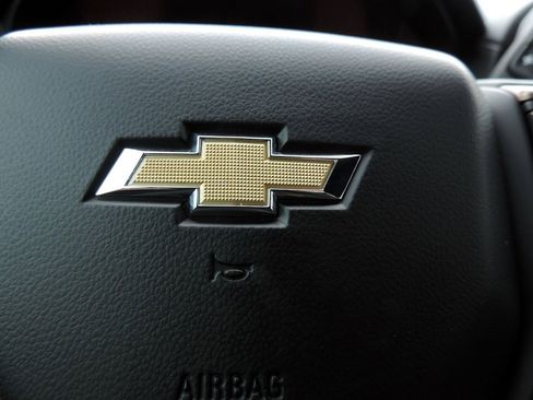 Used 2021 Chevrolet Silverado 1500 High Country w/ Safety Package II image 32