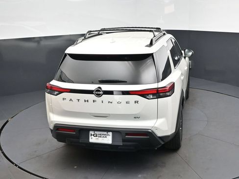 Used 2022 Nissan Pathfinder SV FWD image 34